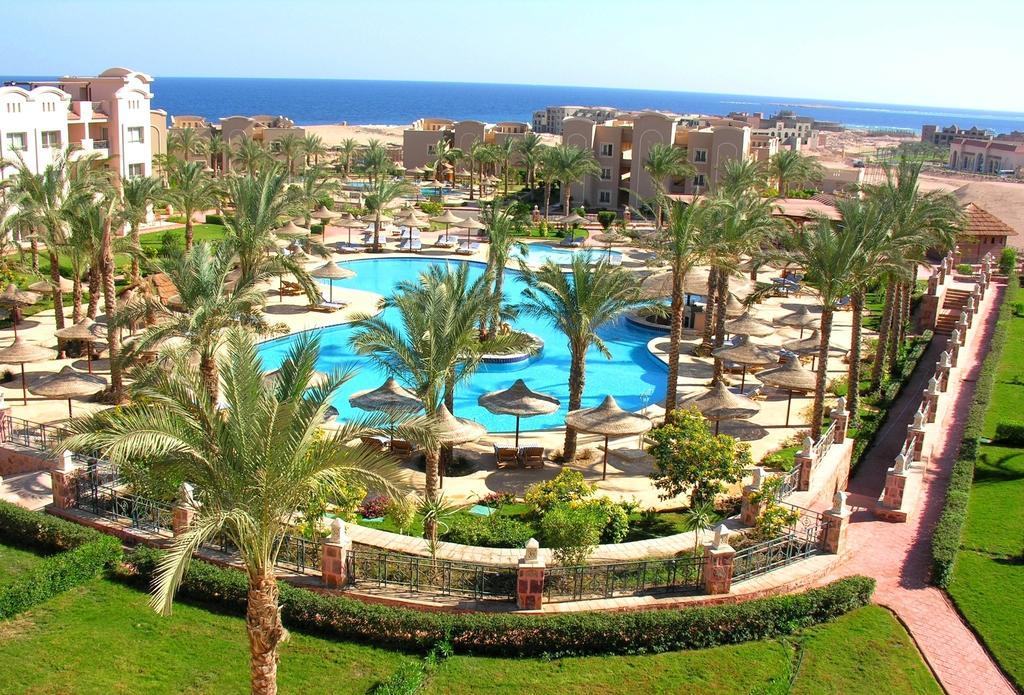 Pyramisa Sunset Pearl Apartments Hurghada Bagian luar foto